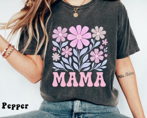 Boho Floral Mama Shirt Comfort Colors: Pastel Flower Mom Tee, Vintage Retro Gift for Her, Cute Mother's Day T-Shirt, Aesthetic Graphic Tee